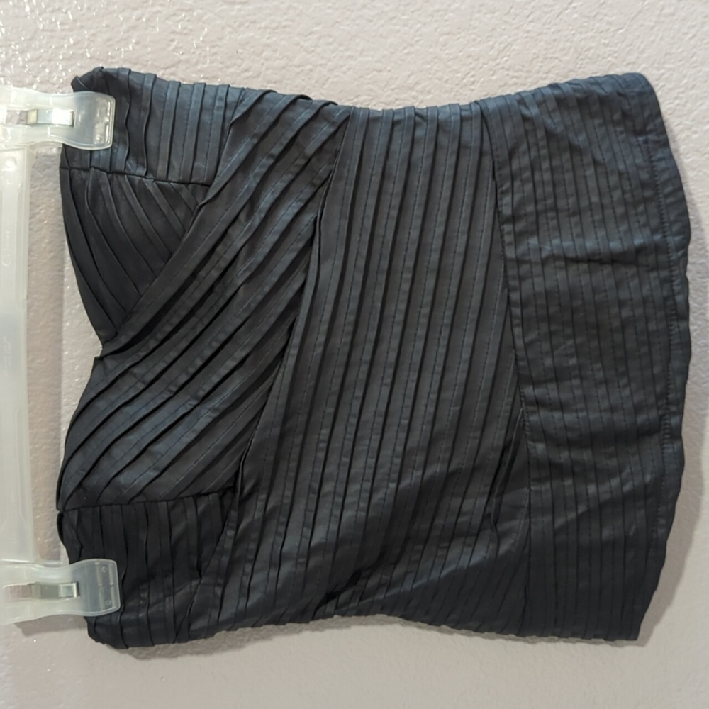 Elegant Black Strapless Top